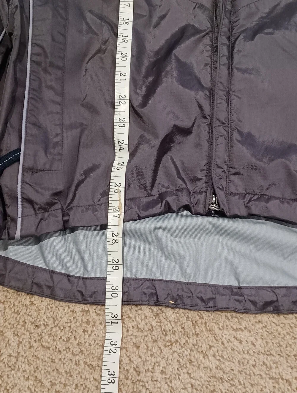 Kelty Full Zip Windbreaker Rain Jacket W/ Vents & Stoe Away Hood Size M